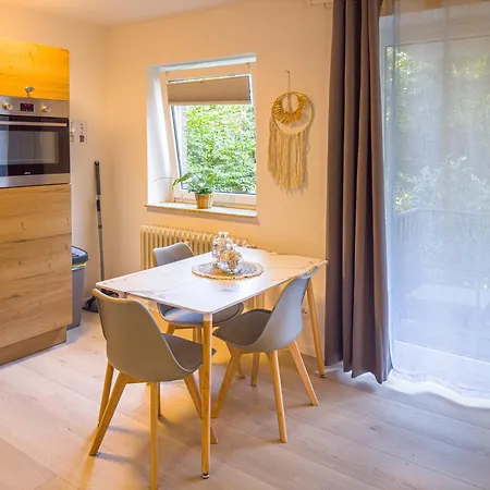 Immostay S#ferienhaus - Mit Balkon & Wifi Lägenhet *