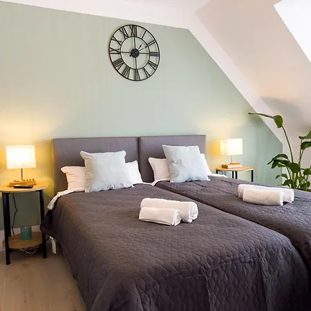 Immostay S#ferienhaus - Mit Balkon & Wifi アパート *