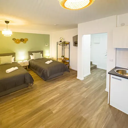 Immostay S#ferienhaus - Parken & Wifi شقة