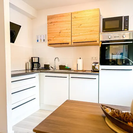 Immostay S#ferienhaus - Parken & Wifi Apartment *